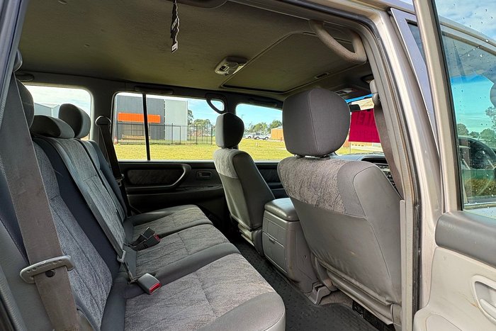 2002 Toyota Landcruiser GXL