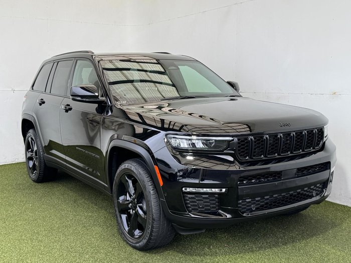 2022 Jeep Grand Cherokee Night Eagle
