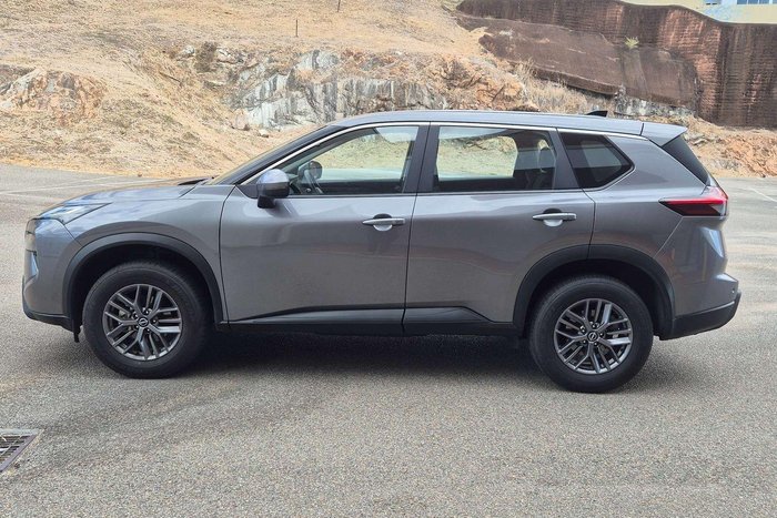 2026 Nissan X-TRAIL ST