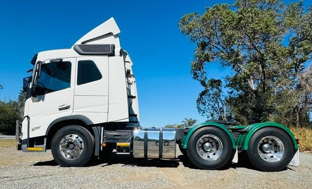 2022 Volvo Fm Series FM11