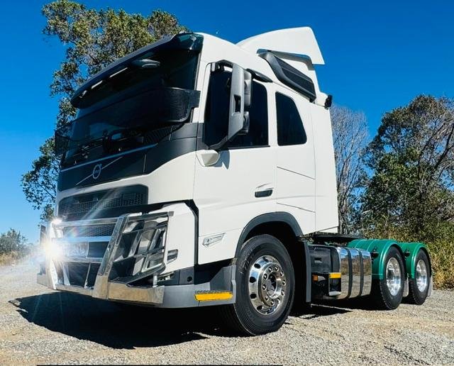 2022 Volvo Fm Series FM11