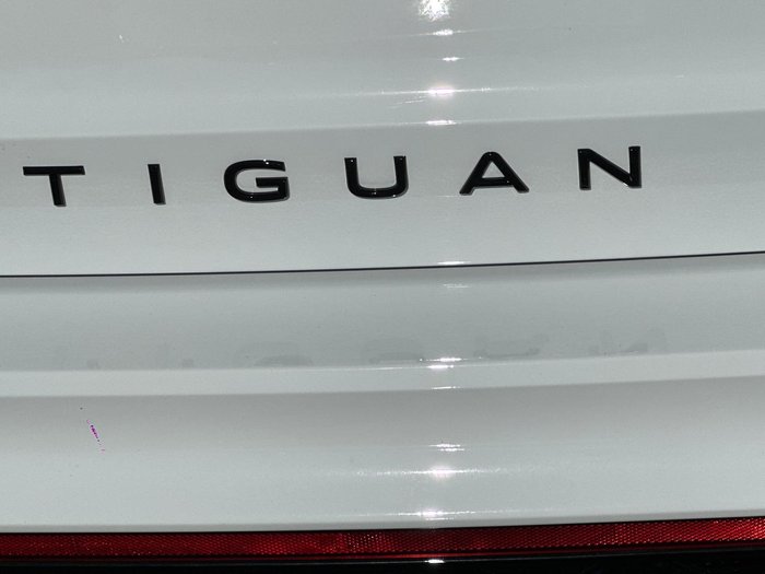 2026 Volkswagen Tiguan 200TSI eHybrid R-Line