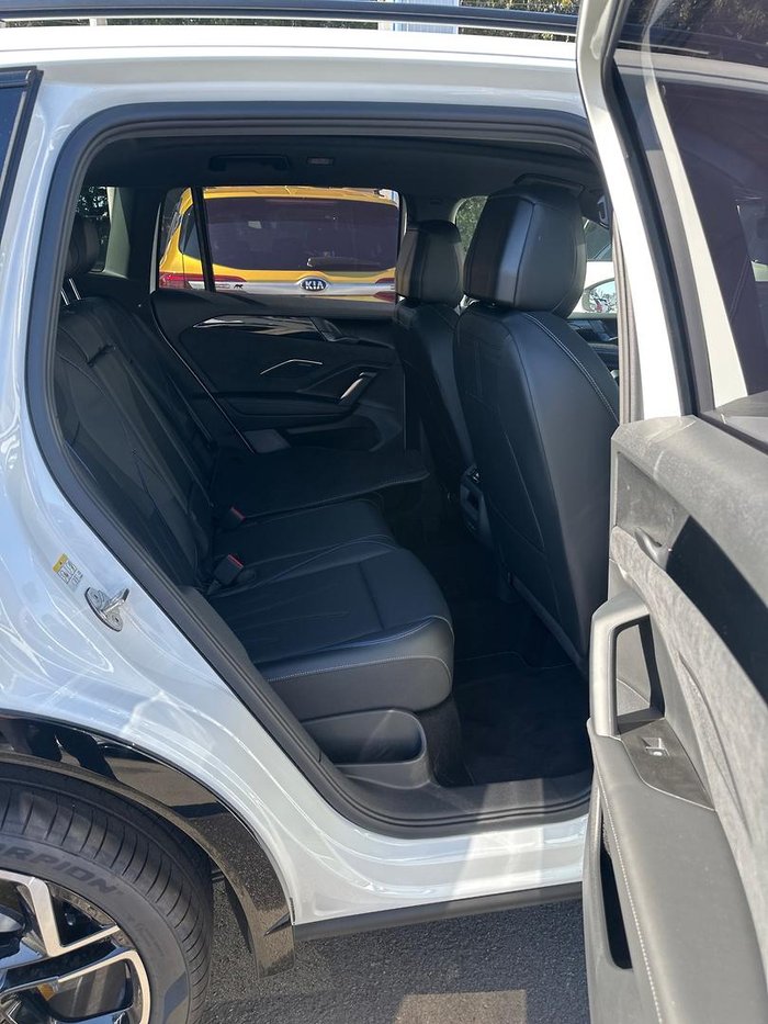2026 Volkswagen Tiguan 200TSI eHybrid R-Line