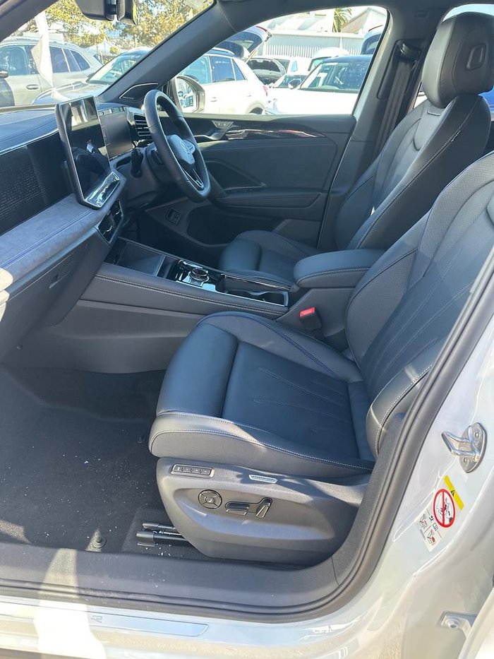 2026 Volkswagen Tiguan 200TSI eHybrid R-Line