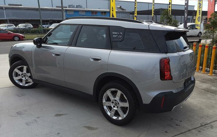 2024 MINI Countryman C Classic