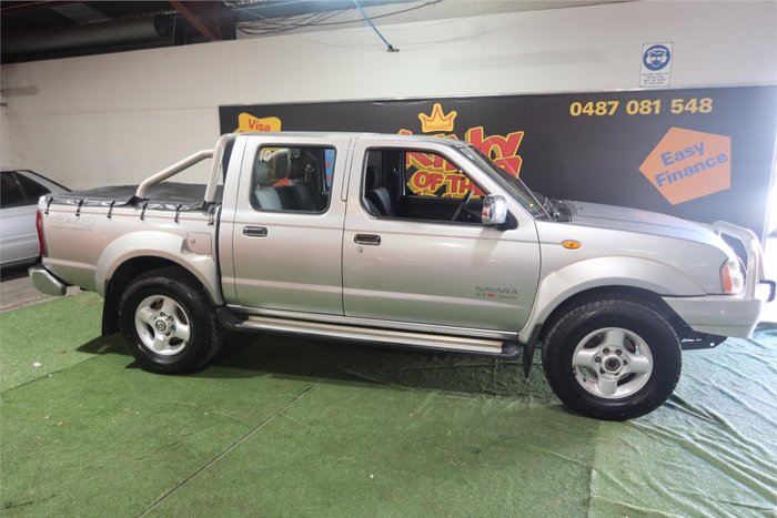 2006 Nissan Navara ST-R