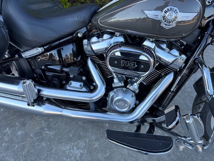 2018 HARLEY-DAVIDSON FLFBS FAT BOY S (114) (CUST) Grey