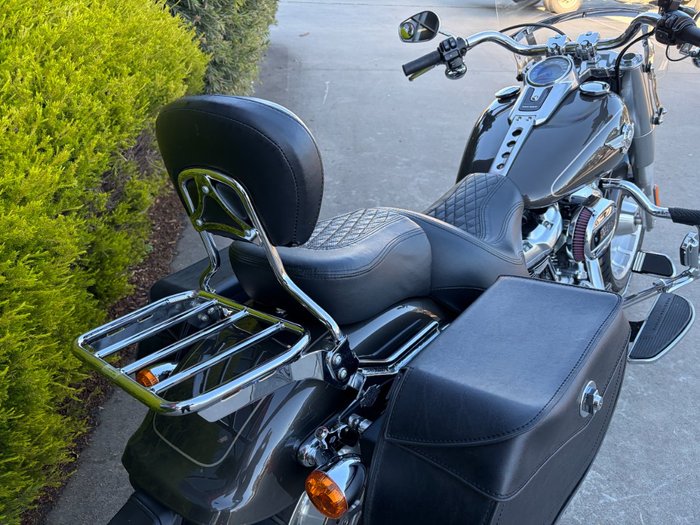 2018 HARLEY-DAVIDSON FLFBS FAT BOY S (114) (CUST) Grey