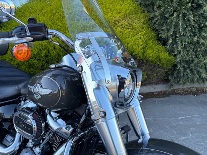 2018 HARLEY-DAVIDSON FLFBS FAT BOY S (114) (CUST) Grey
