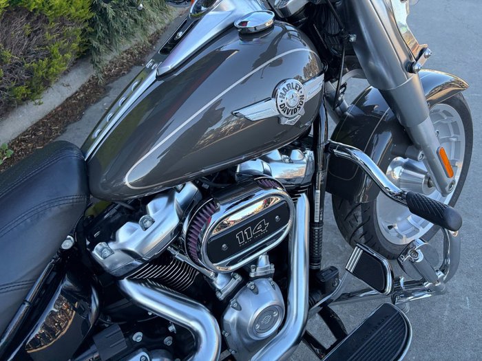 2018 HARLEY-DAVIDSON FLFBS FAT BOY S (114) (CUST) Grey