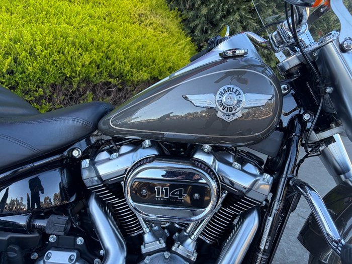 2018 HARLEY-DAVIDSON FLFBS FAT BOY S (114) (CUST) Grey