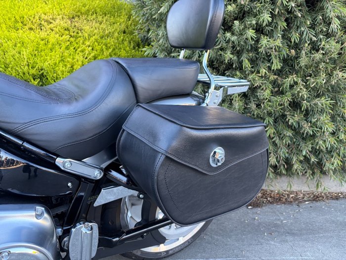 2018 HARLEY-DAVIDSON FLFBS FAT BOY S (114) (CUST) Grey