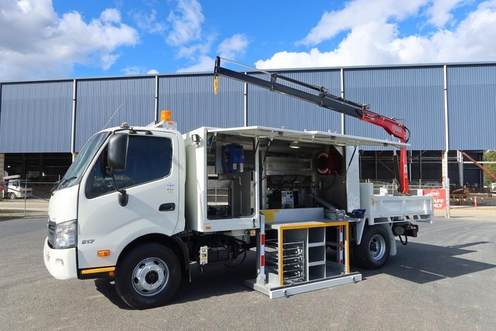 2014 Hino 300 Series