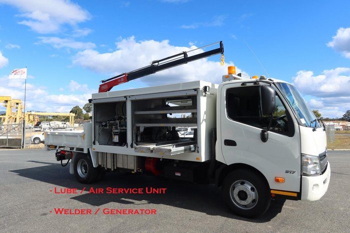 2014 Hino 300 Series