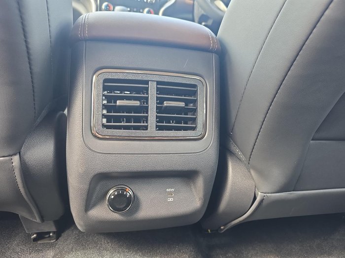 2025 Mahindra Scorpio Z8L+