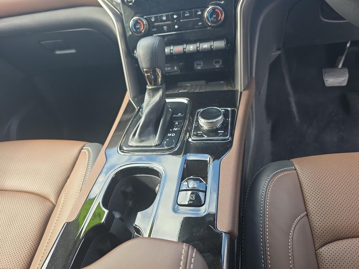 2025 Mahindra Scorpio Z8L+