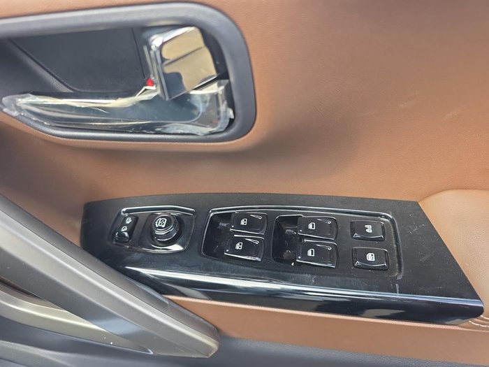 2025 Mahindra Scorpio Z8L+