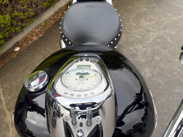 2017 Suzuki VL800T (BOULEVARD C50T) Black