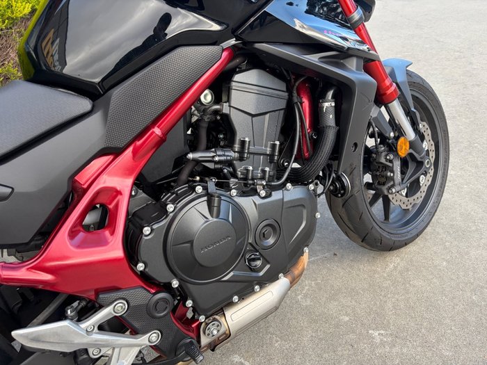 2024 Honda CB750 (HORNET) Black