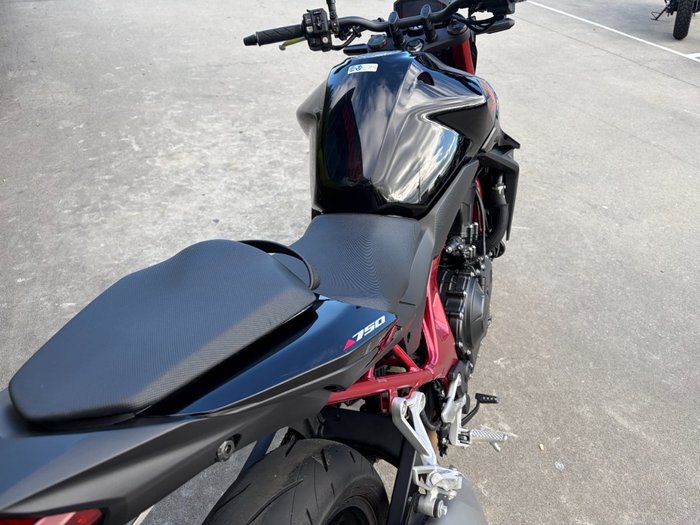 2024 Honda CB750 (HORNET) Black