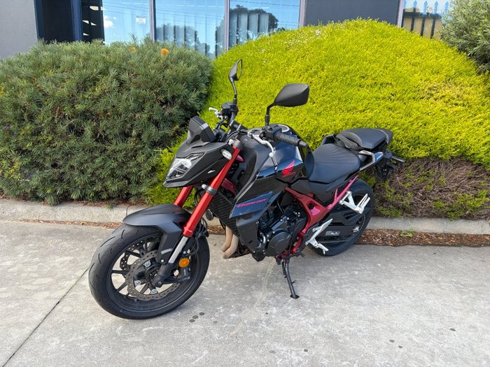 2024 Honda CB750 (HORNET) Black