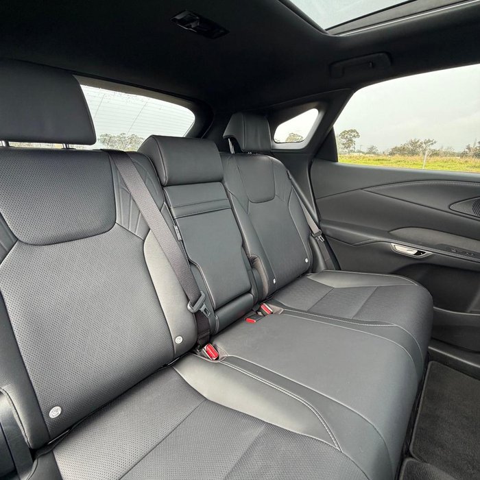 2026 Lexus RX 450h+ Luxury