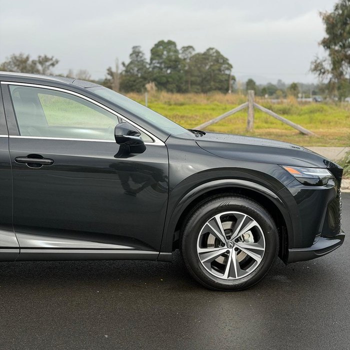 2026 Lexus RX 450h+ Luxury