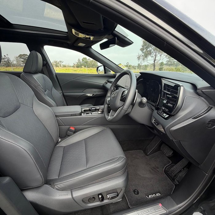 2026 Lexus RX 450h+ Luxury