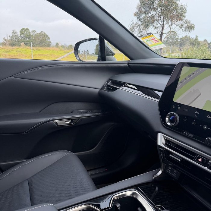 2026 Lexus RX 450h+ Luxury