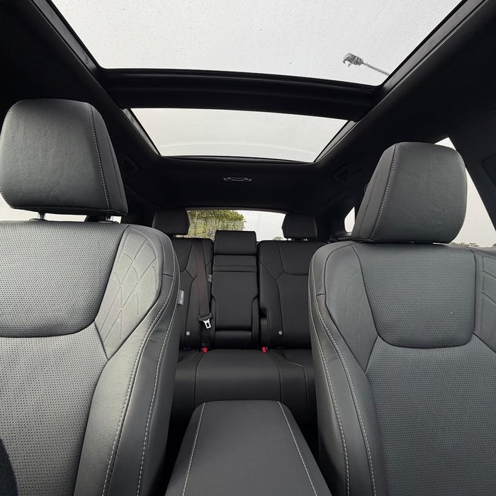 2026 Lexus RX 450h+ Luxury