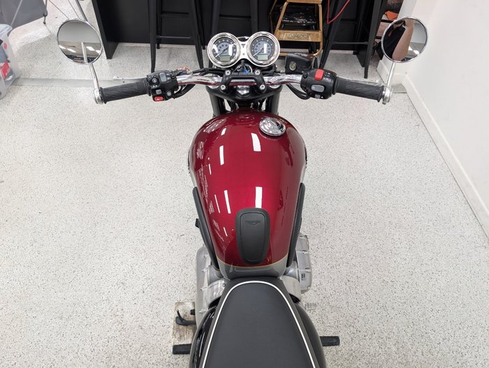 2023 Triumph BONNEVILLE T120 SILVER