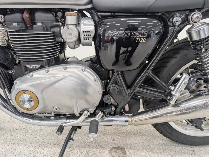 2023 Triumph BONNEVILLE T120 SILVER