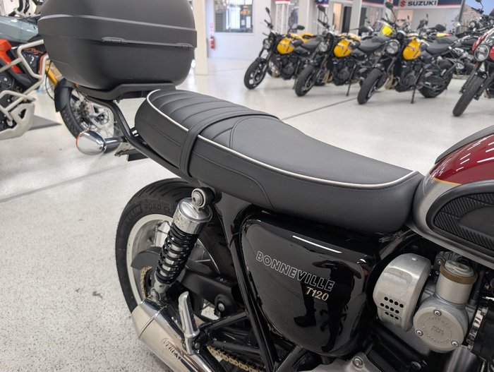 2023 Triumph BONNEVILLE T120 SILVER