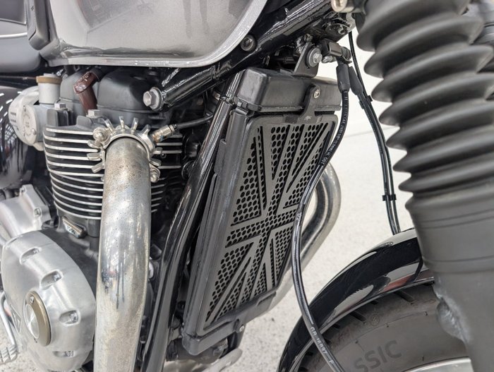 2023 Triumph BONNEVILLE T120 SILVER