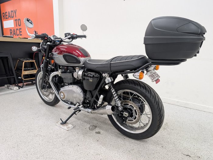 2023 Triumph BONNEVILLE T120 SILVER