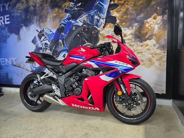 2025 Honda CBR650RAC RED