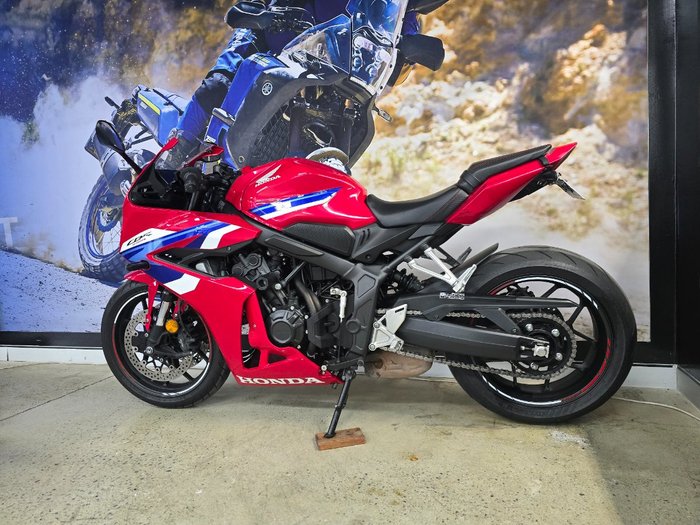 2025 Honda CBR650RAC RED