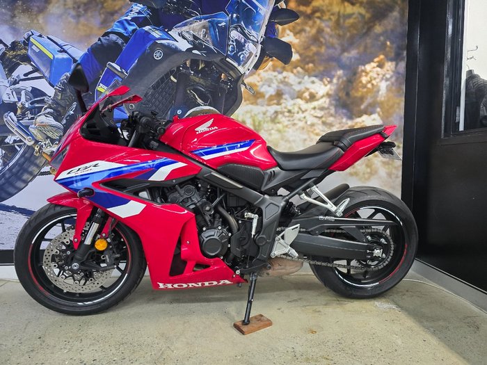 2025 Honda CBR650RAC RED