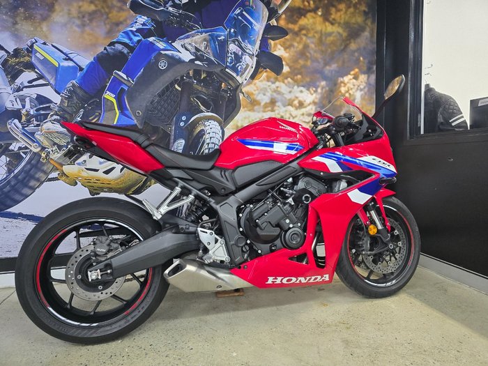 2025 Honda CBR650RAC RED