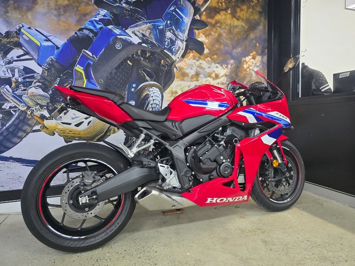 2025 Honda CBR650RAC RED