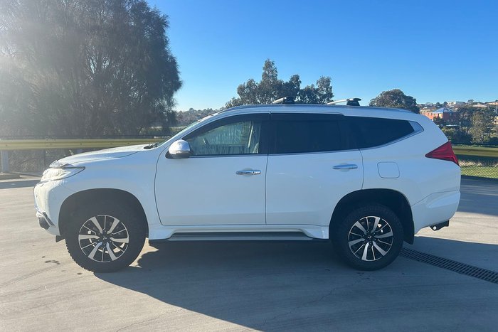 2016 Mitsubishi Pajero Sport Exceed
