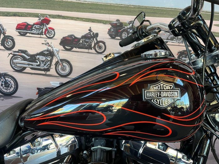 2014 Harley-Davidson Dyna Wide Glide 1690 (FXDWG)