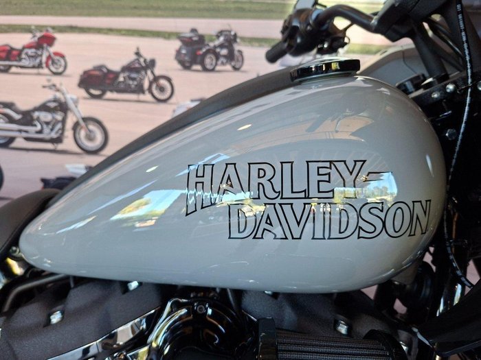2026 Harley-Davidson Low Rider ST 117 (FXLRST)
