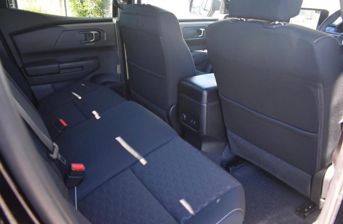 2026 Nissan Navara ST D27 MY26 4X4 Dual Range Midnight Black