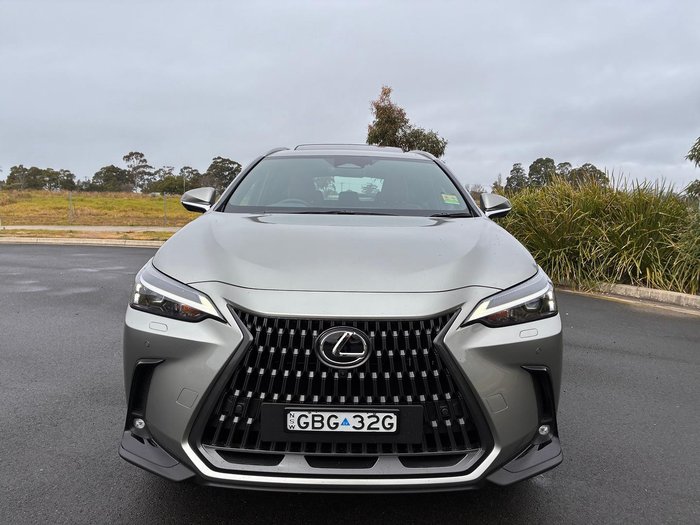 2026 Lexus NX 450h+ Luxury