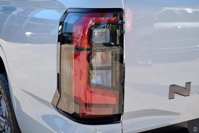 2026 Nissan Navara ST D27 MY26 4X4 Dual Range Alpine White
