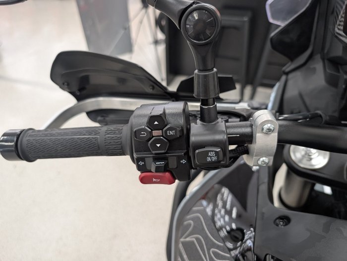 2025 CFMOTO 450 MT grey