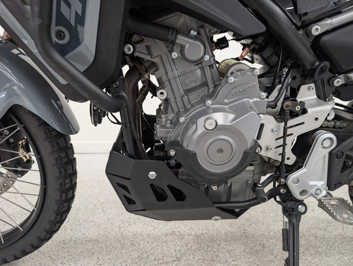 2025 CFMOTO 450 MT grey