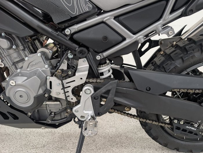 2025 CFMOTO 450 MT grey
