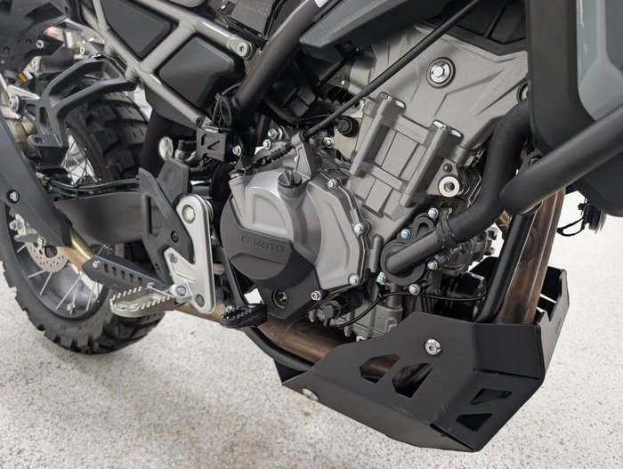 2025 CFMOTO 450 MT grey